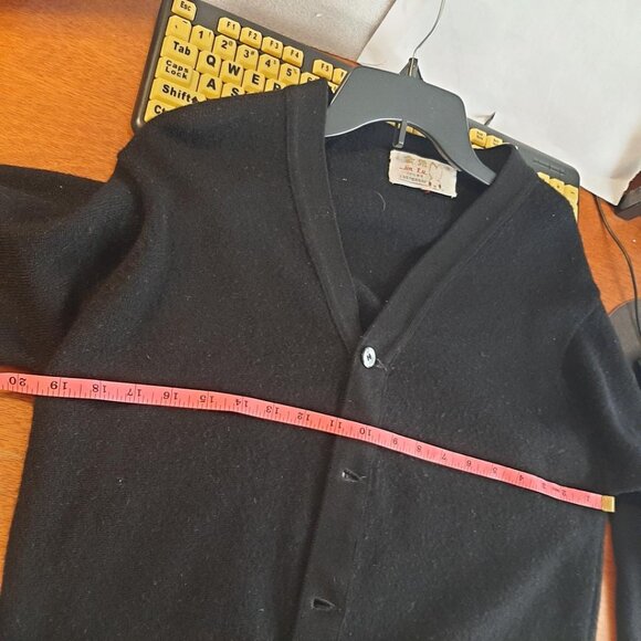 Jin Tu Men Wool Knit Cardigan Black Sz CH110/US 14 PreLoved Excellent Condition - Picture 4 of 7